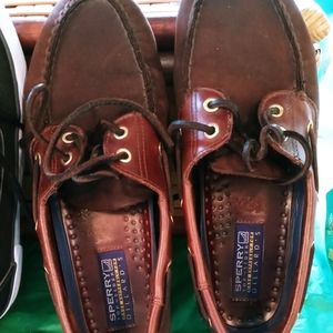ONE PAIR OF SPERRY 9.5 AND ONE PAIR OF POLO 9.5 SHOES